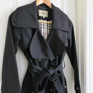 Burberry Trench Silky Soft Size Small Made in Great Britain